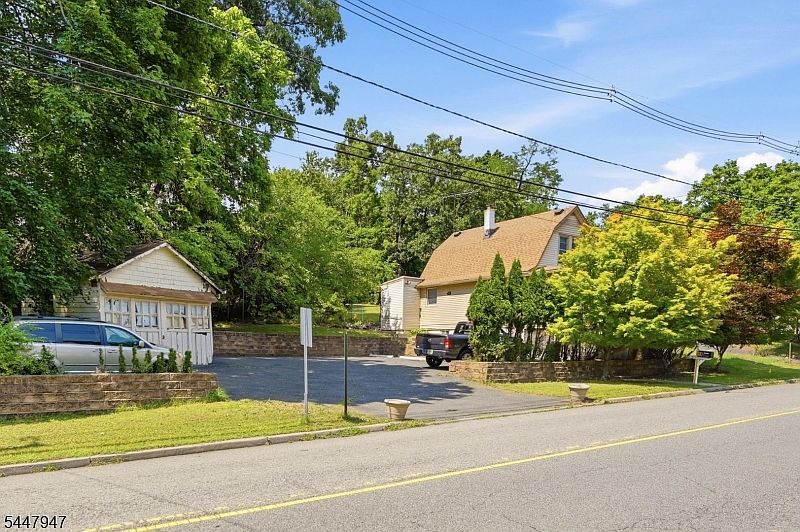 1st image of 69 Linda Vista Ave