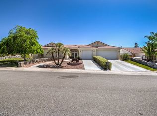 1821 S Vineyard Dr E, Pahrump, NV 89048