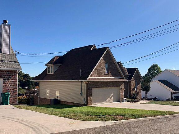 4th image of 8240 Jade Tree Ln