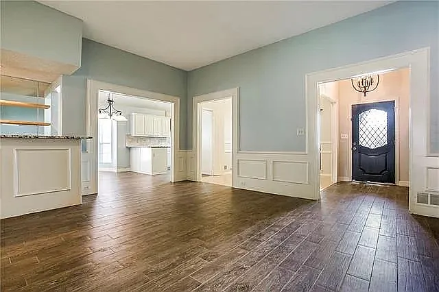 1207 Mistywood Ln — Photo 6