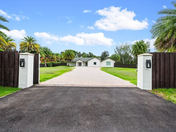 5700 SW 196th Lane, Southwest Ranches, FL 33332