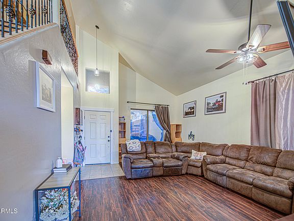 4th image of 45768 W SHERIDAN Road