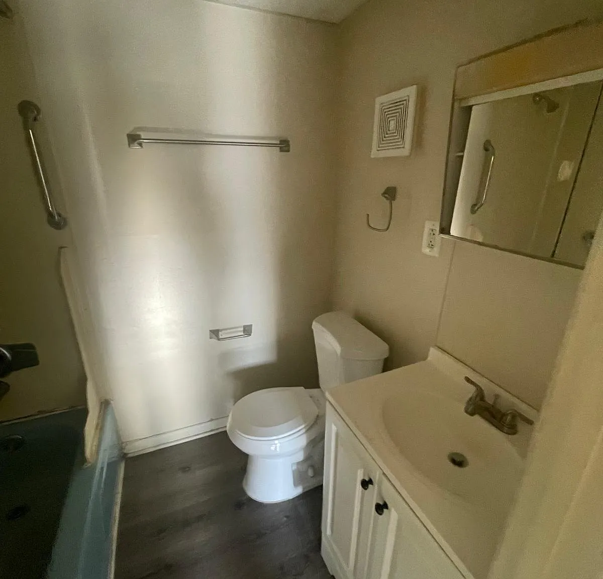 Studio, 600 sqft, $1,000 — Photo 2