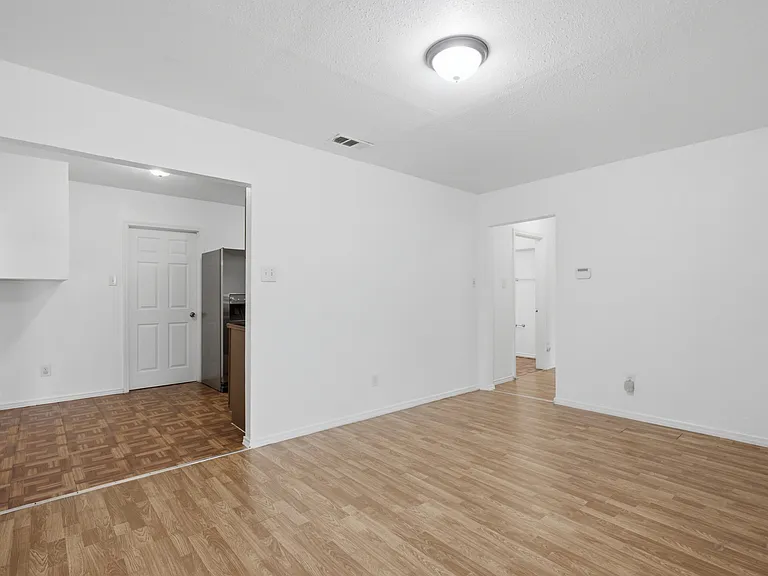 2538 Stovall Dr — Photo 15