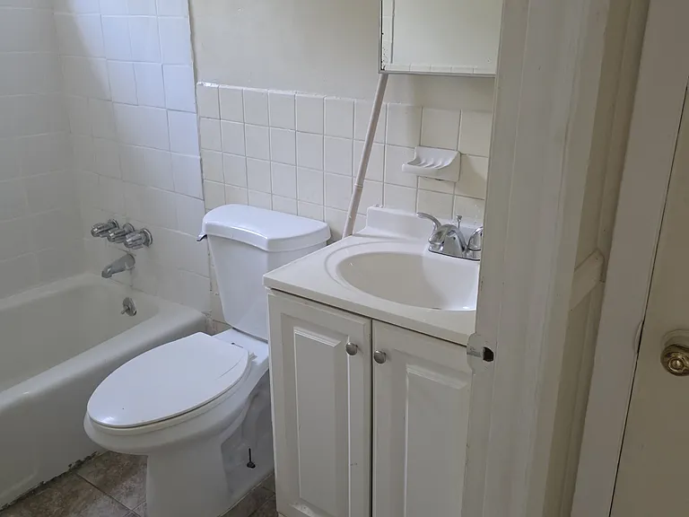 201 Maplewood Ave #3 — Photo 14