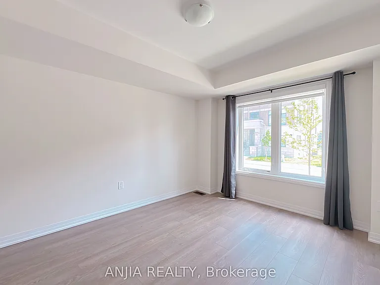 10 Tay Ln — Photo 20