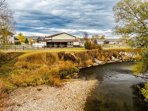 2nd image of 73 Decker Rd