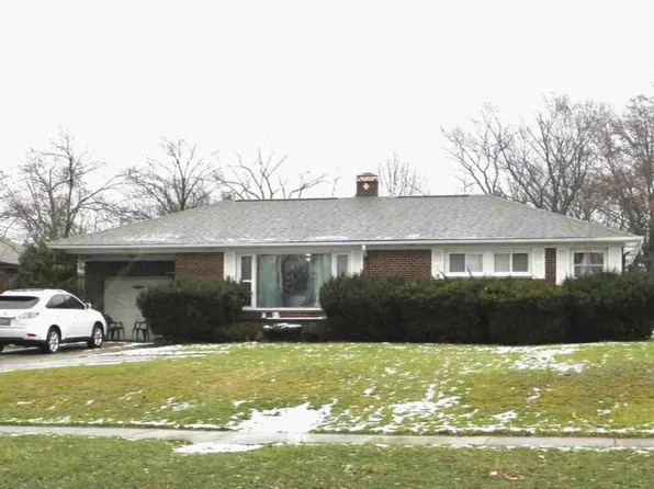 7037 Ridge Rd, Parma, OH 44129