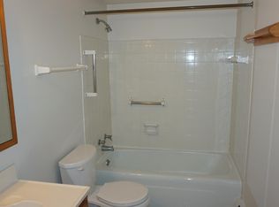 601 N Hartwell Ave APT 105, Waukesha, WI 53186