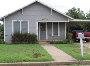 1008 N 10th St, Ballinger, TX 76821