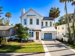 352 8th St, Atlantic Beach, FL 32233