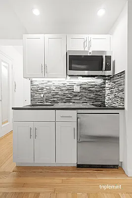 Rented by Triplemint | media 12