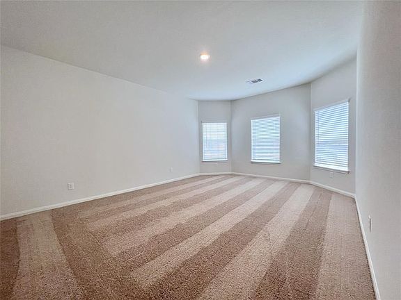 4th image of 420 Bright Lantana Dr