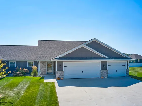 838 Sharon Ln, Pulaski, WI 54162