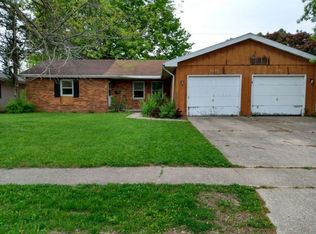 2645 Delaware Dr, Springfield, IL 62702