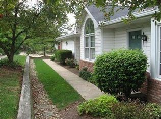 18407 Woodside Xing S, Strongsville, OH