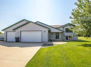 2727 Le Homme Dieu Hts NE, Alexandria, MN 56308