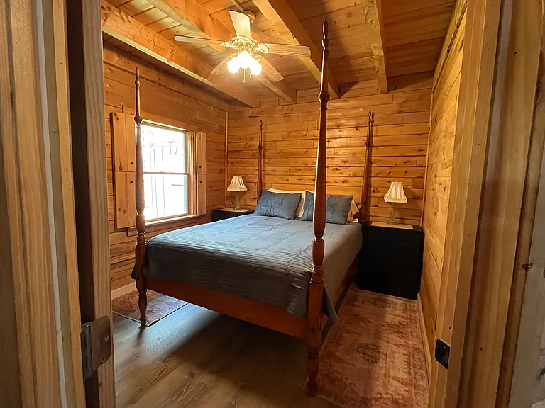 215 Coach Rd — Photo 16