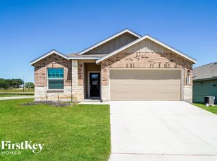 5554 Basil Chase, Saint Hedwig, TX 78152