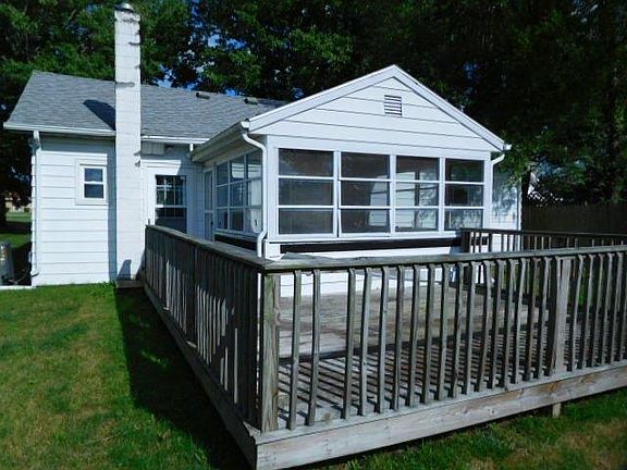 Rear View (Deck) 