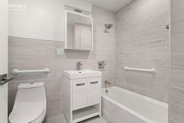 Rented by Sotheby's International Realty | media 16