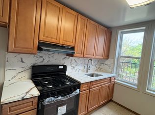6607 Broadway #2B, West New York, NJ 07093