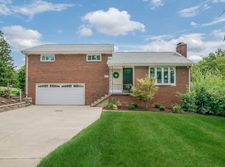 106 Clubview Dr, Mcmurray, PA 15317