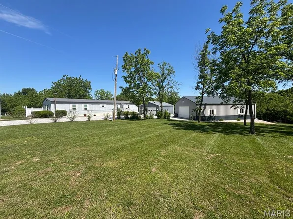 18046 Monroe Rd #453, Paris, MO 65275