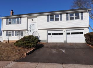 14 Ivory Rd, Bloomfield, CT 06002