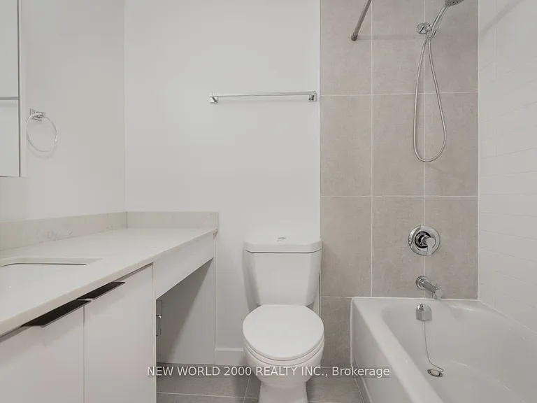 101 Roehampton Ave #1901 — Photo 9