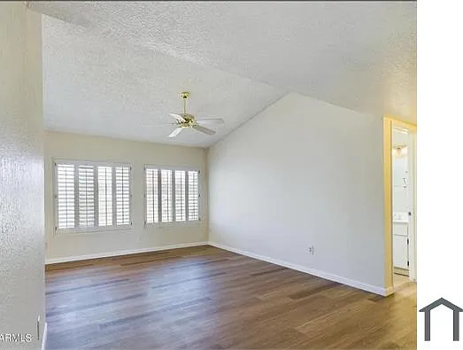 3 bed, 1300 sqft, $2,500 — Photo 4