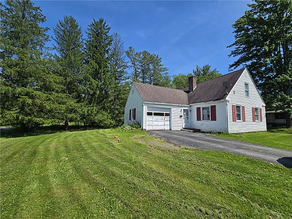 3rd image of 29 Overlook Dr