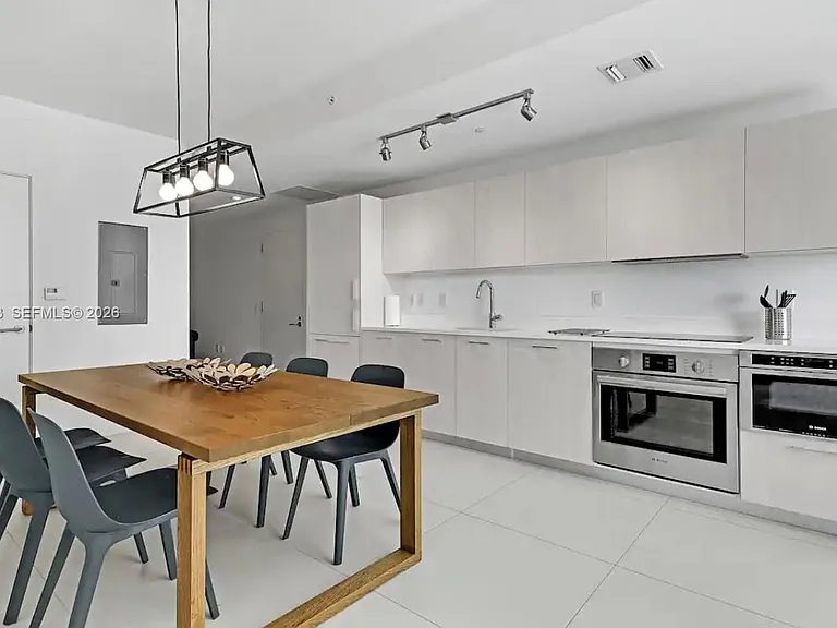 501 NE 31st St #1607 — Photo 2