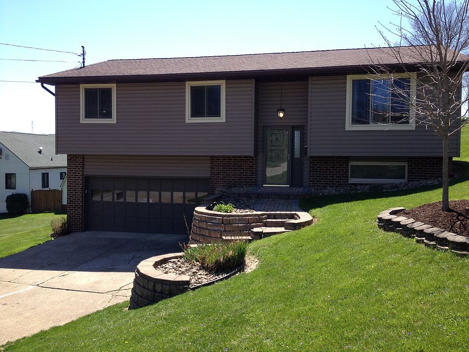 1st image of 2208 25th St