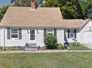 2 Edgemont Ave, Cumberland, RI 02864