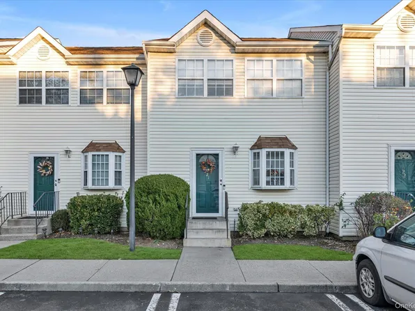 1027 Jerusalem Avenue #121, Uniondale, NY 11553