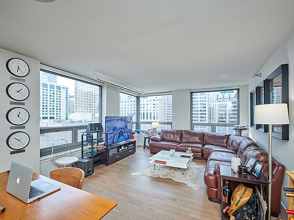 4th image of 440 N Wabash Ave APT 1208