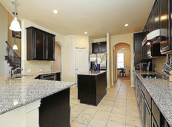 5th image of 3405 De Vinci Dr
