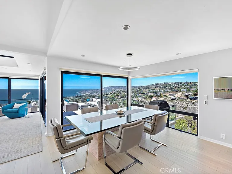 940 Summit Dr — Photo 11