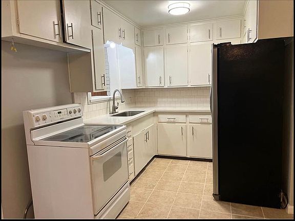 2nd image of 1801 Sheridan Dr