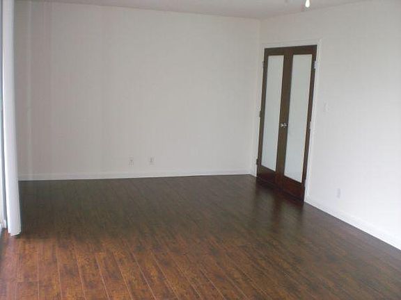 4th image of 17311 Castellammare Dr APT 3A