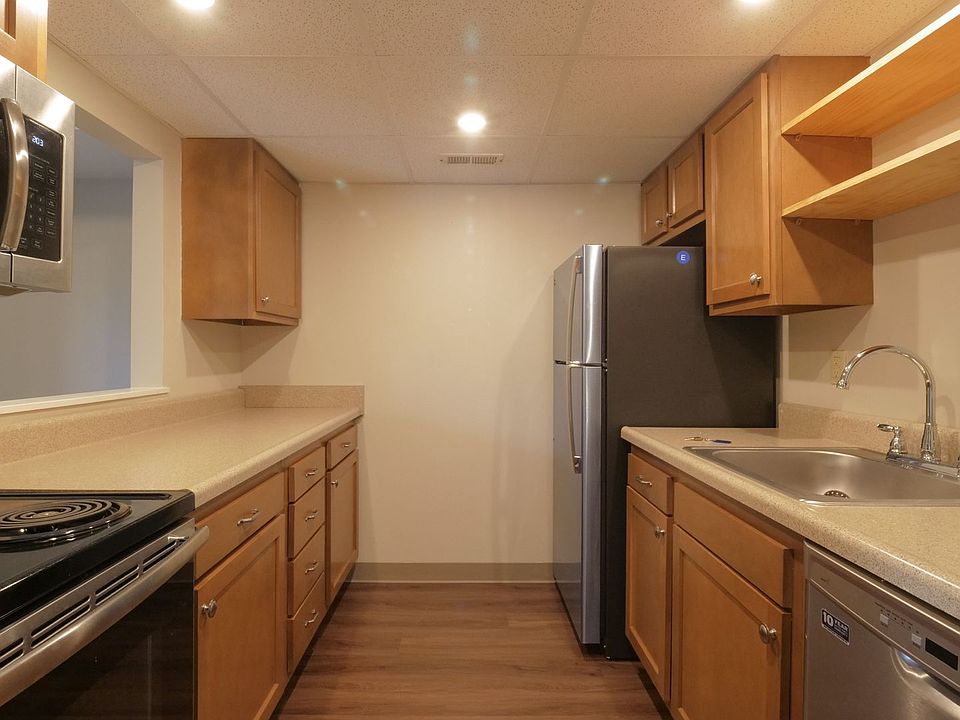 1st image of 558 S Trenton Ave #18027598