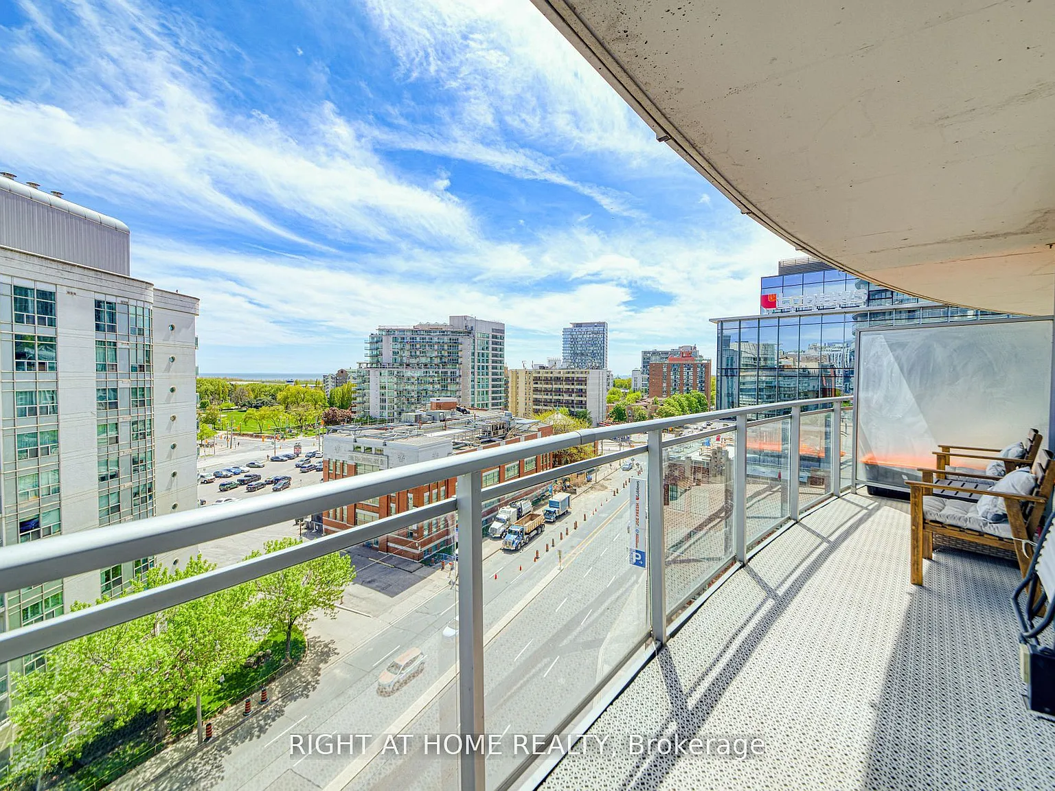 2 bed, $2,850 — Photo 2