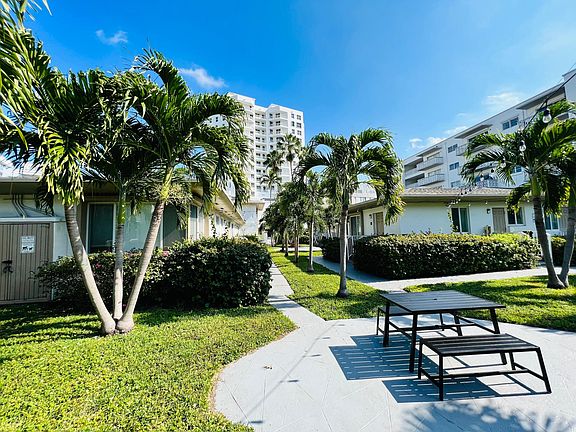 3rd image of 9772 E Bay Harbor Dr #5S