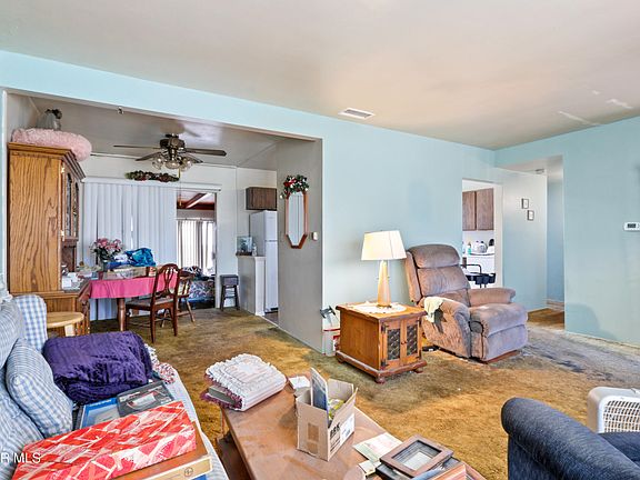4th image of 1051 W 187th Pl