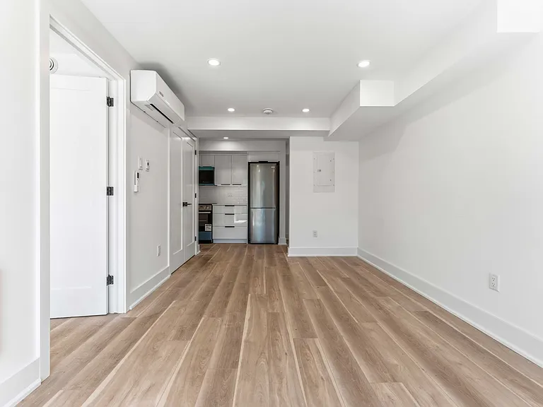 547 Melbourne Ave — Photo 6