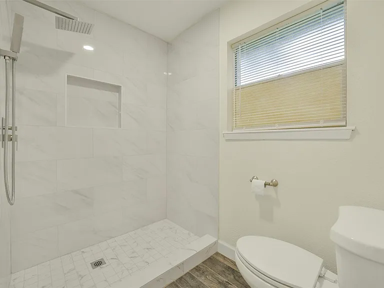 23122 Whispering Willow Dr — Photo 30