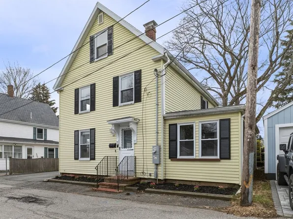 1 River Ct, Ipswich, MA 01938