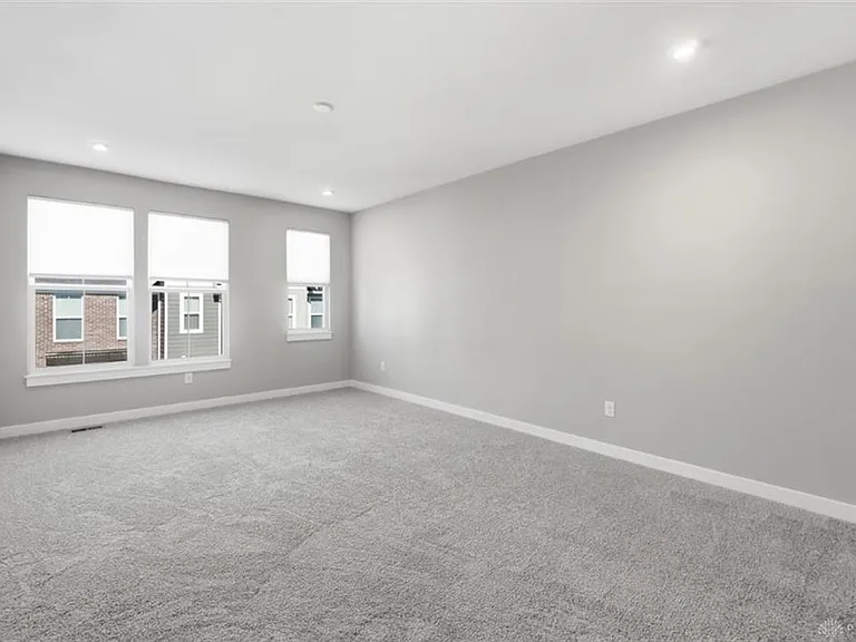 7241 Otley Dr — Photo 36