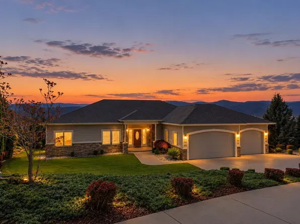 718 Briarwood Drive, East Wenatchee, WA 98802